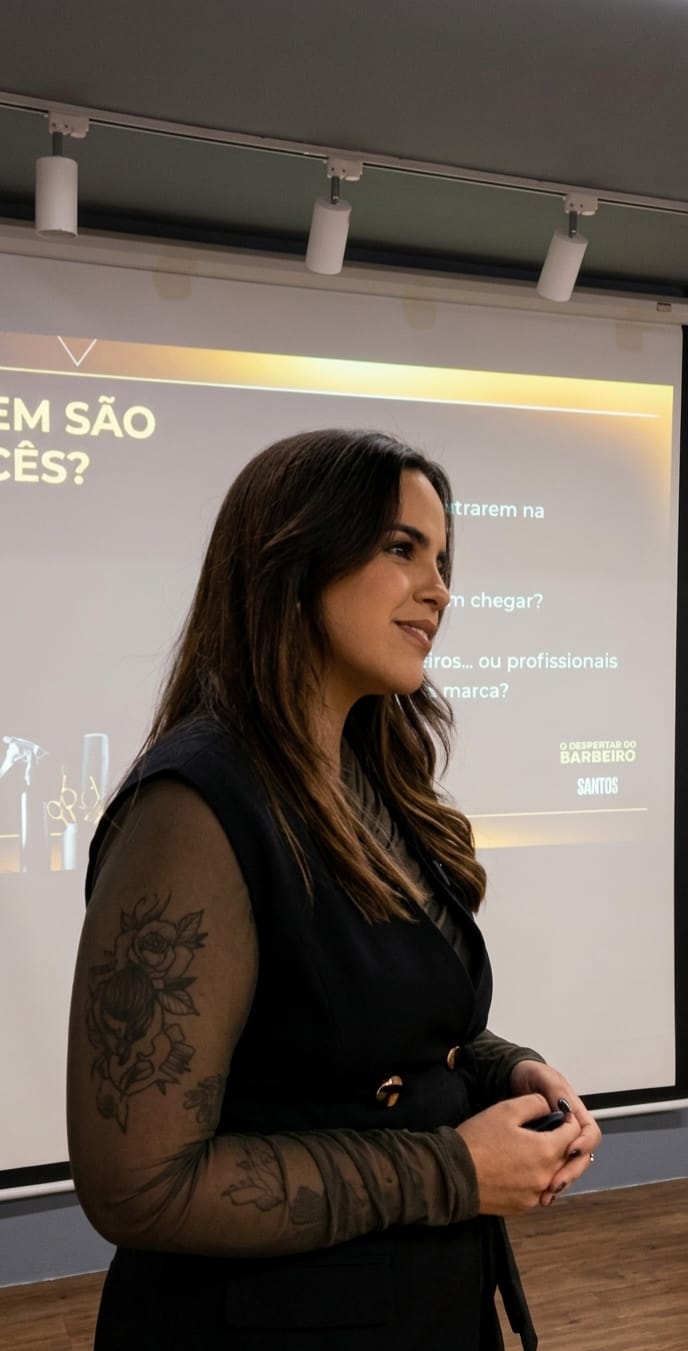 Yalú, especialista em vendas e marketing.