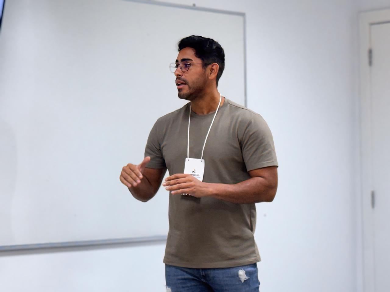 Ismael Rodrigues, especialista em oratória.